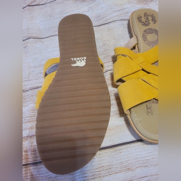 Sorel Yellow Crisscross Sandals - Picture 4 of 4